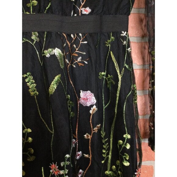Black Floral Embroidered Dress Size M Long Mesh Sleeves Whimsigoth Fairygrunge - Picture 3 of 13